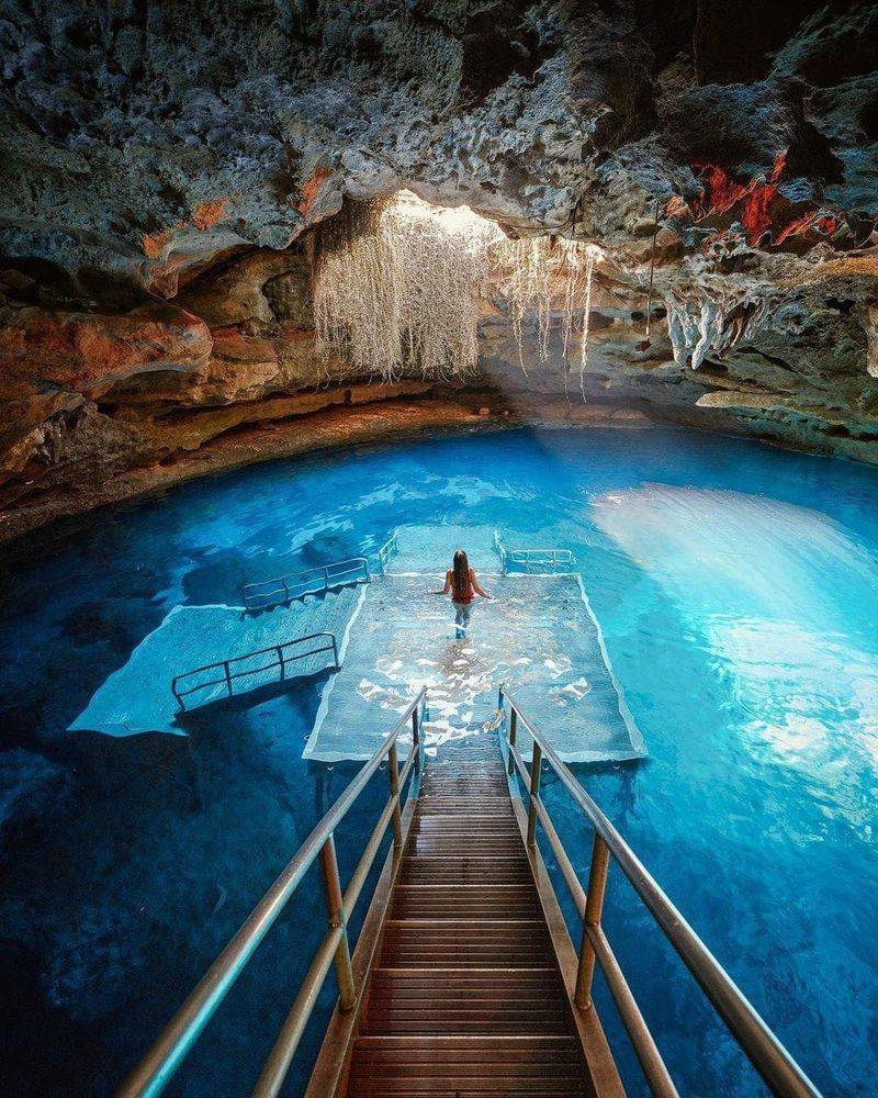 Devil's Den, Florida