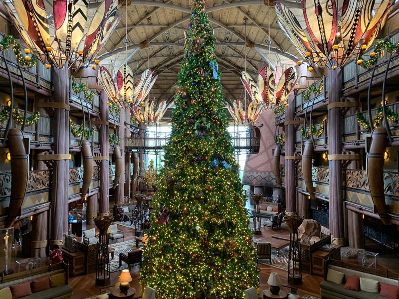Christmas Decorations Walk