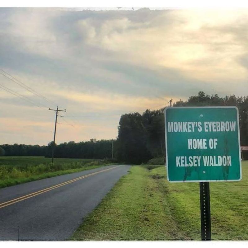 Monkey's Eyebrow, Kentucky