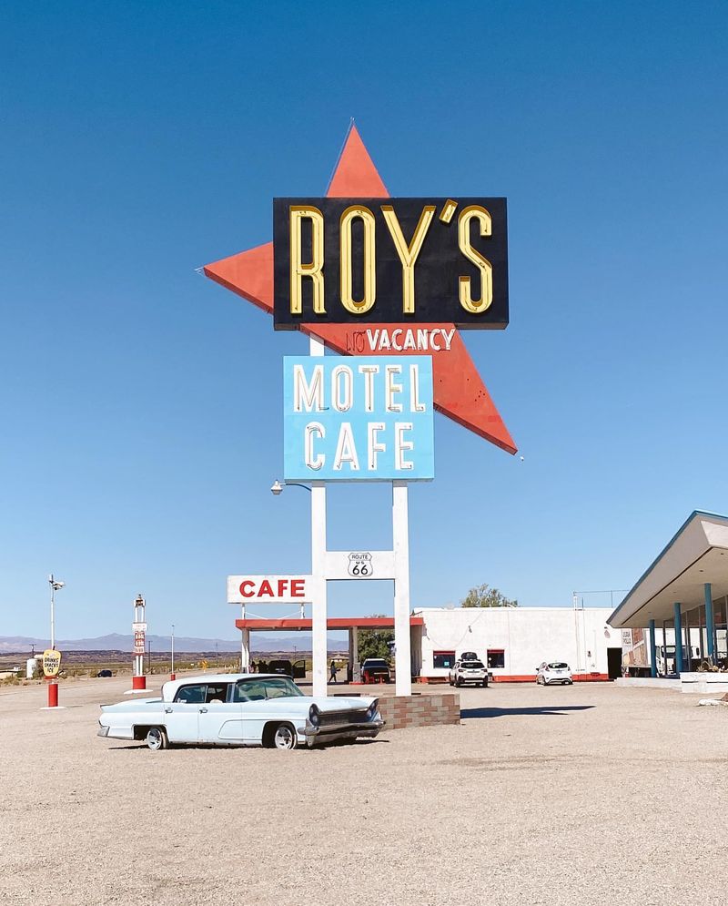 Roy's Motel & Café (Amboy, CA)