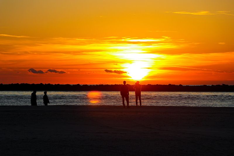 Synchronize with Sunsets