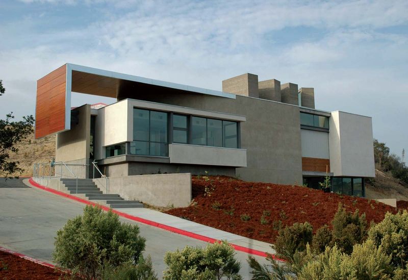 Lux Art Institute