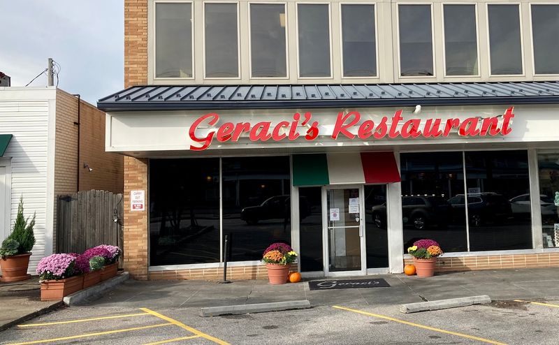Geraci's Restaurant (University Heights) – Cleveland's unassuming pizza-and-pierogi crossover legend