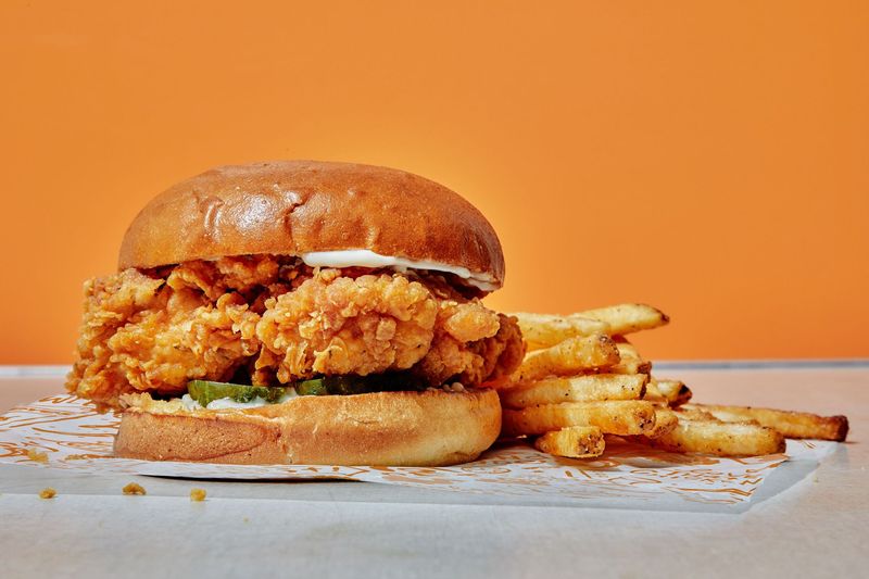 Popeyes Chicken Sandwich - The Challenger That Broke the Internet