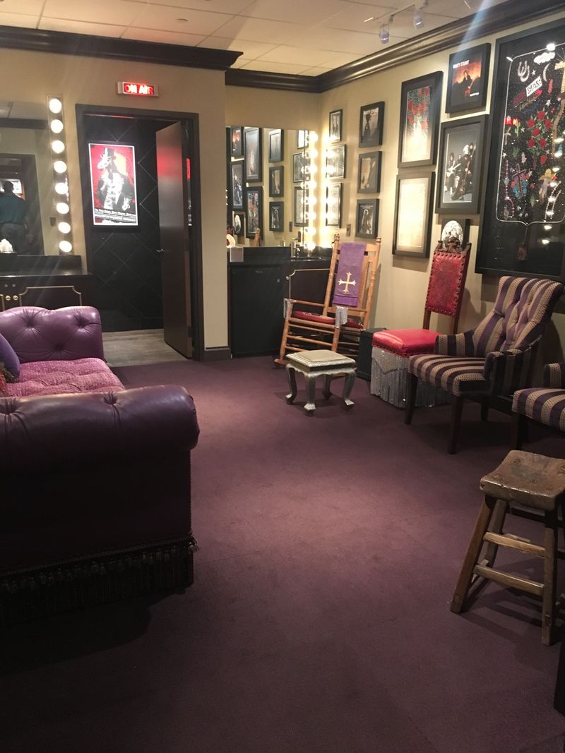 Grand Ole Opry Backstage Tour