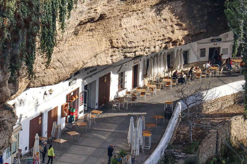 Setenil de las Bodegas