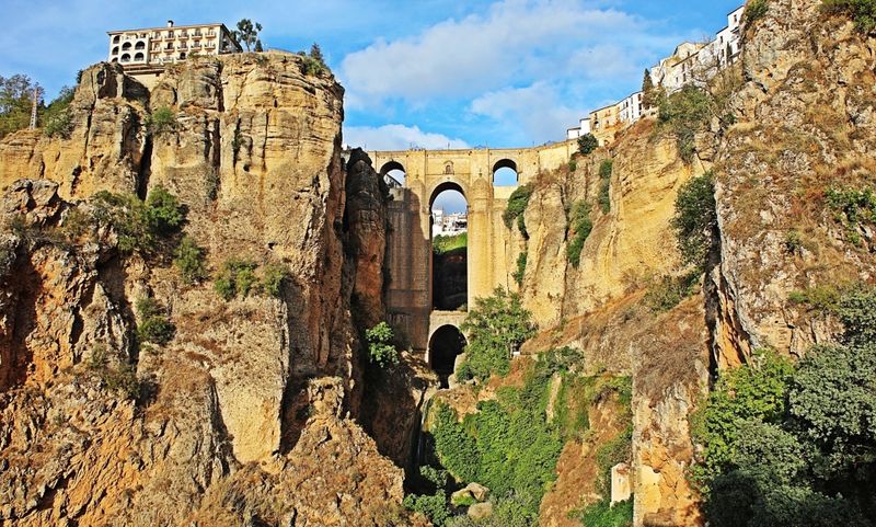 Ronda - Clifftop Drama
