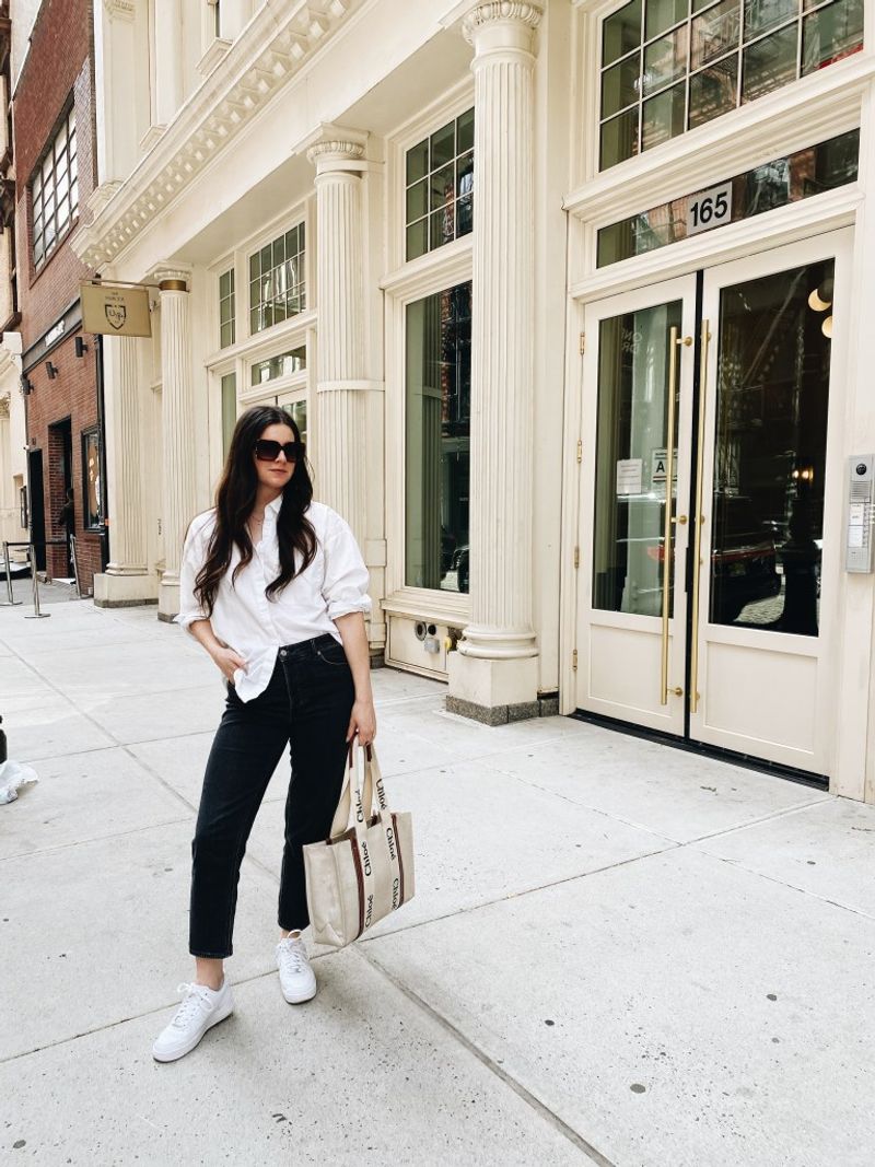 DO Dress Comfortably (But Stylishly)
