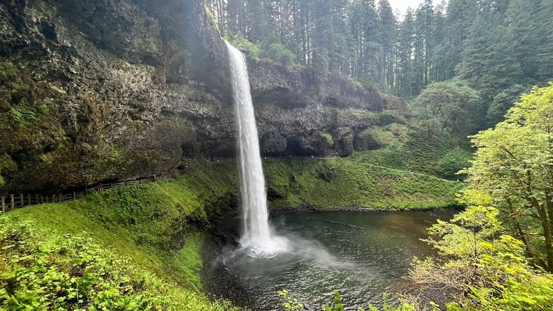 Silver Falls Trail, Oregon