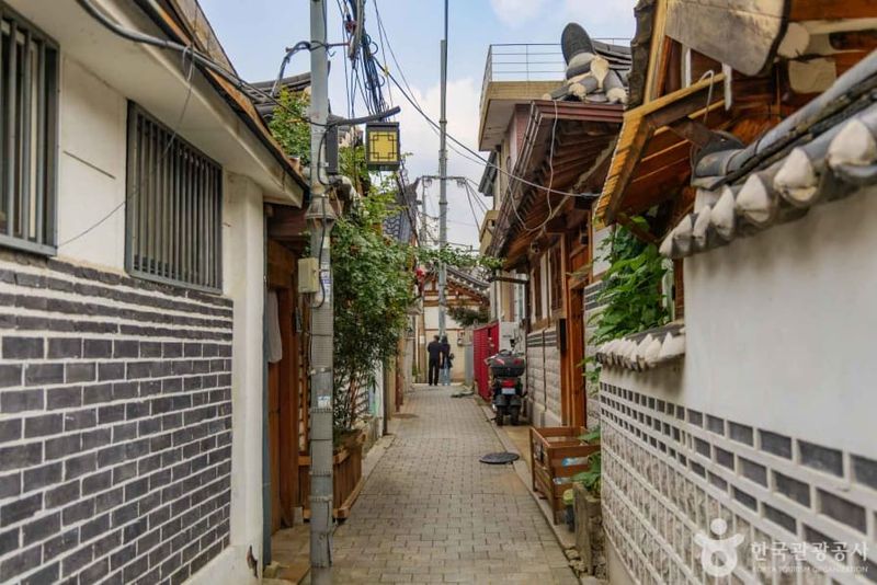 Seochon Alleyway Cafés