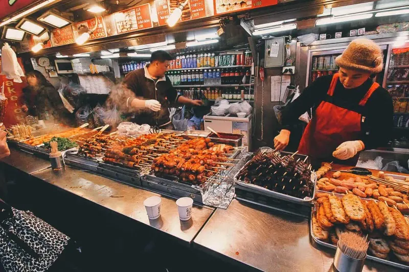 South Korea - Street Food That Never Sleeps