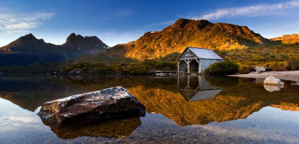 Dove Lake, Tasmania