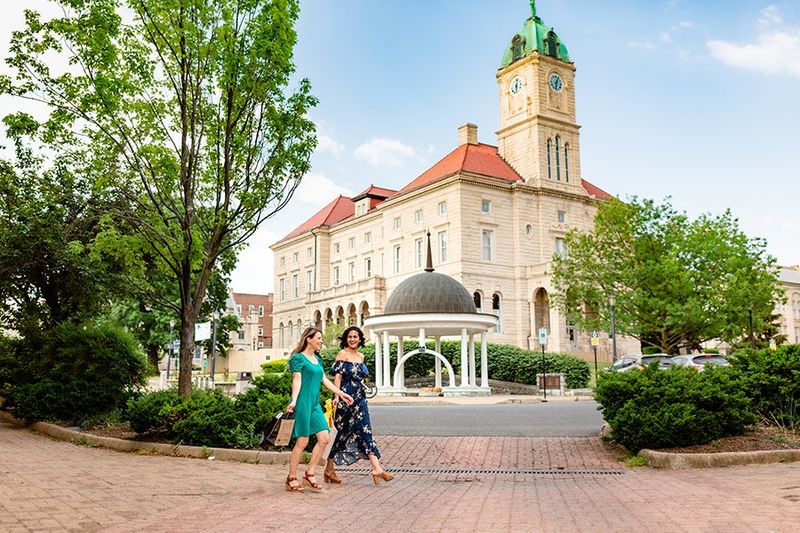 Harrisonburg, VA