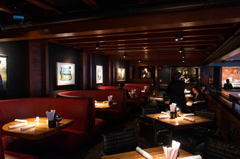 Hillstone (Houston's): Fine Dining Disguised as Casual