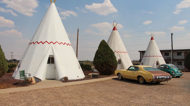 Holbrook, Arizona – Petrified Forest and Wigwam Motels