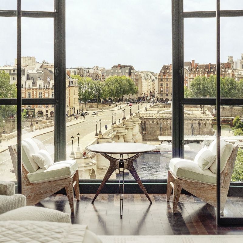 France's Luxury Lockout