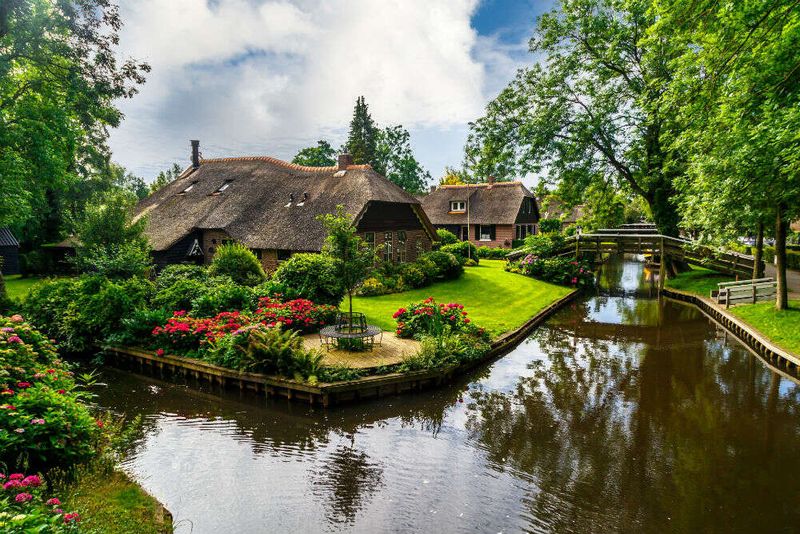 Giethoorn, Netherlands: Village Without Roads