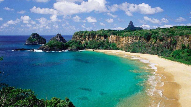 Baia do Sancho, Brazil