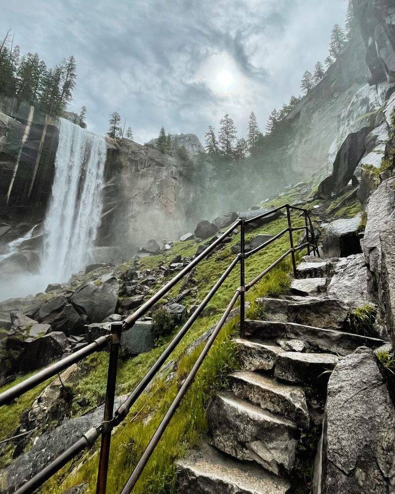 Mist Trail – Yosemite's Slippery Waterfall Staircase