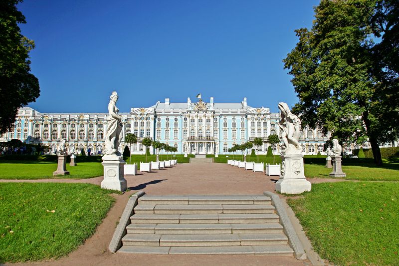 Catherine Palace's Azure Elegance
