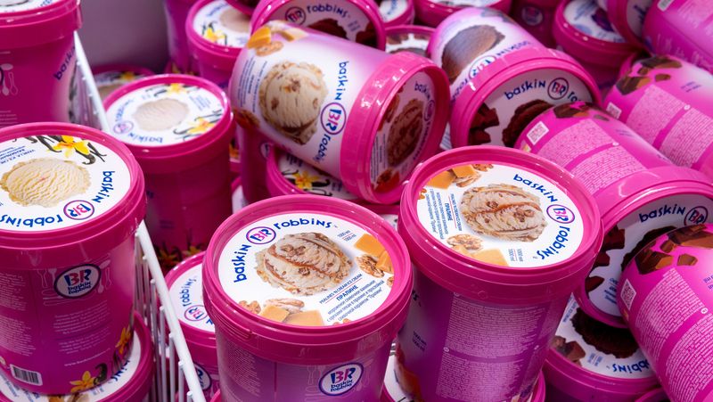 Baskin-Robbins Lunar Cheesecake