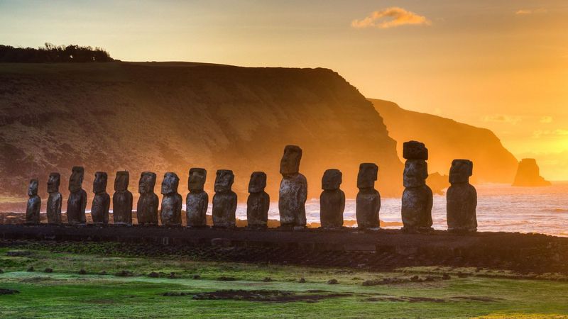 Easter Island, Chile: Mysterious Sentinels