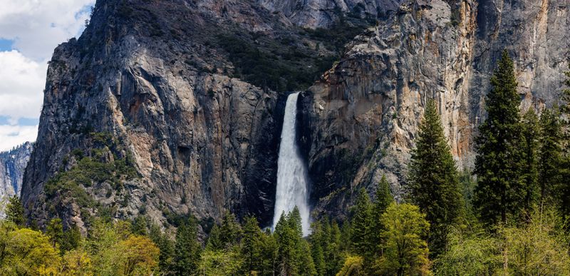 Bridalveil Fall Trail