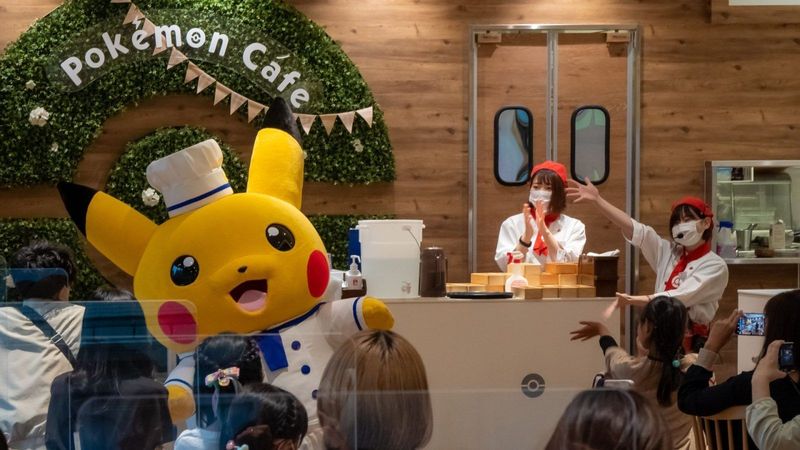 Unique Themed Cafés & Activities