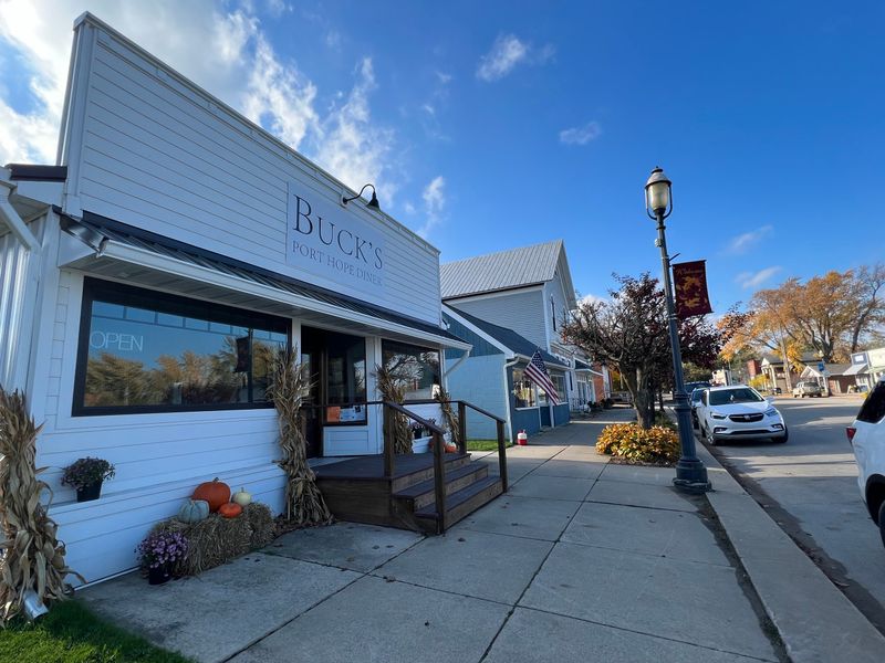 Buck’s Port Hope Diner – Port Hope