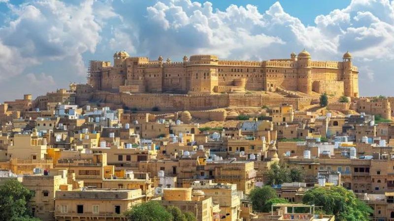 Jaisalmer Fort: India's Living Desert Citadel