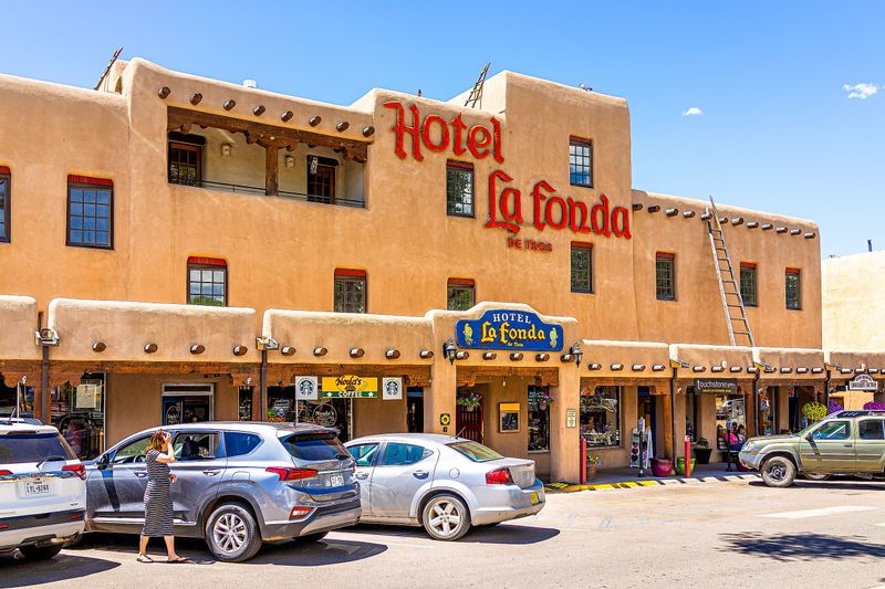 Artistic Haven in Taos, New Mexico