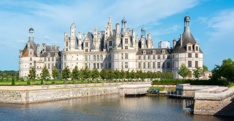 Stepped Inside I Stepped Inside 18 of the World’s Largest Castles — Here Are Their ...
