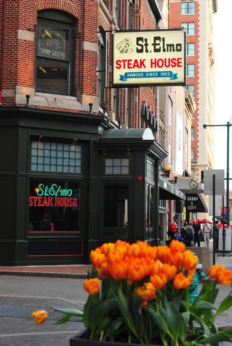 Indiana: St. Elmo Steak House (Indianapolis)
