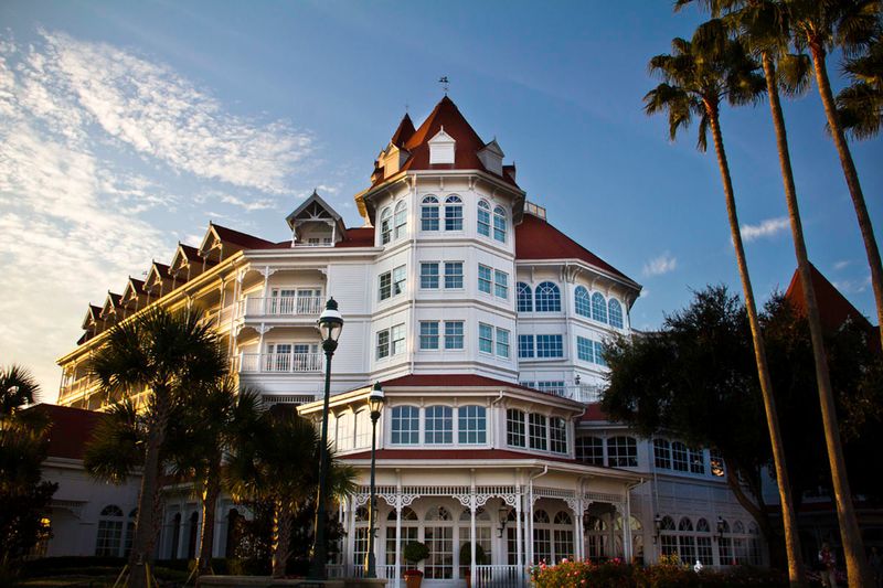 Resort Hopping for Unique Experiences