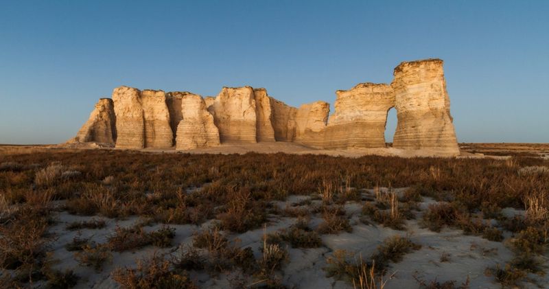 Kansas: Monument Rocks