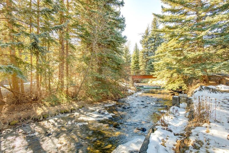 No Matter the Season, It Feels Like a Hidden Retreat