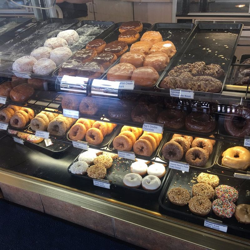 LaMar’s Donuts & Coffee (Phoenix, AZ)