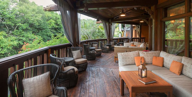 Nomad Lounge