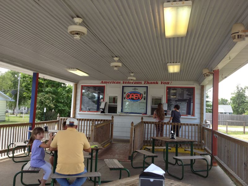 Whirl-A-Whip Drive-In – Girard, IL