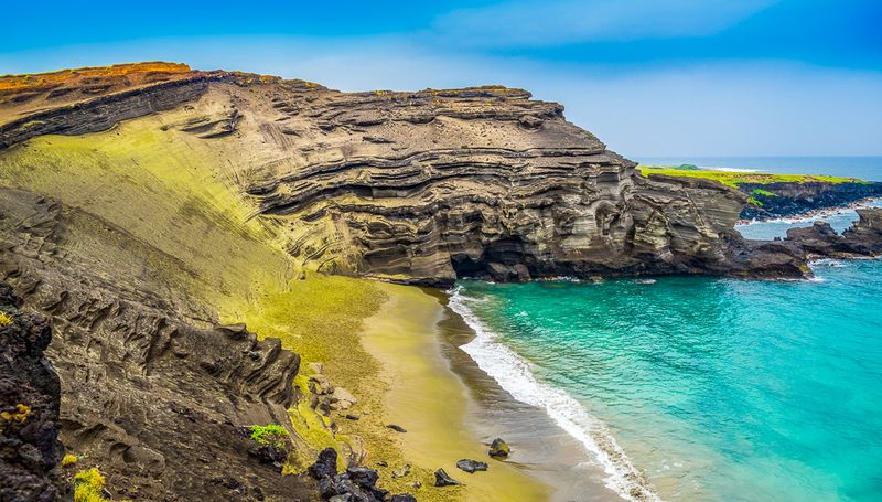 Papakolea Green Sand Beach
