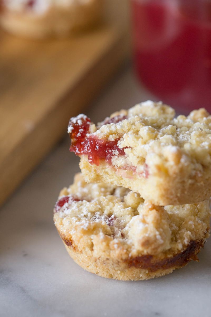 Raspberry Crumble Cookies
