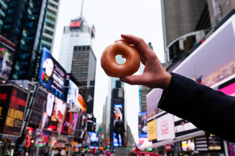 Times Square Donut Shops - Manhattan Tourist Magnets