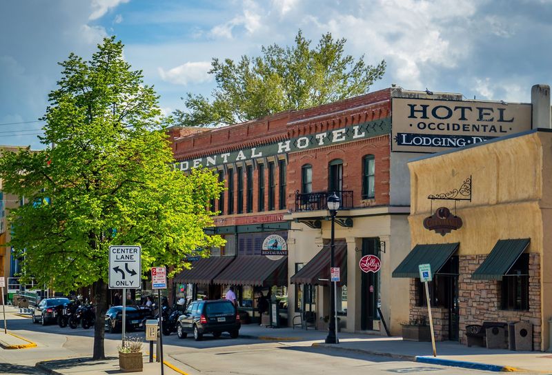 Buffalo - Mountain Views and Historic Charm