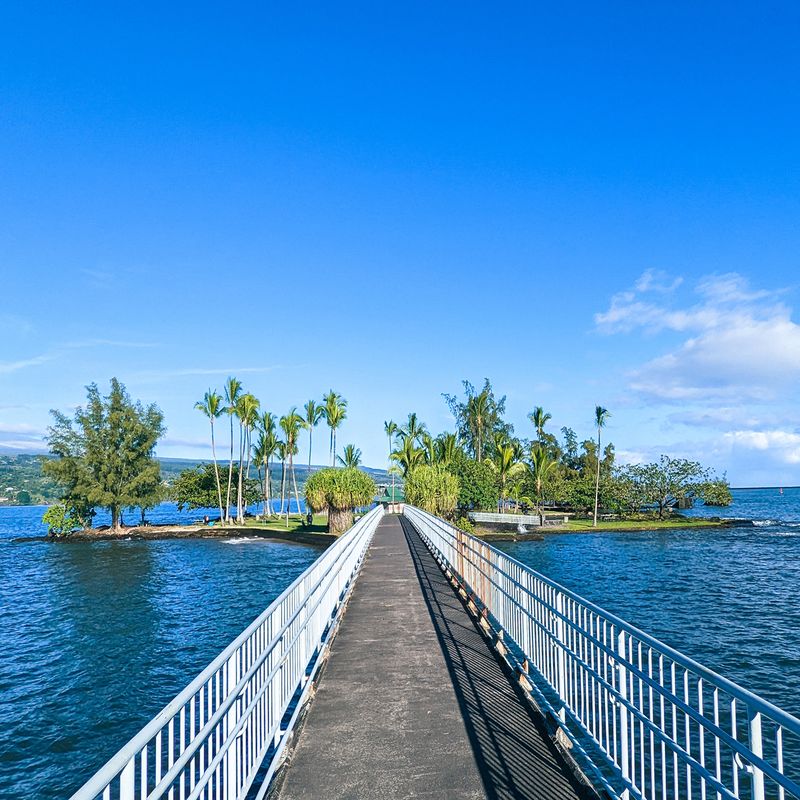 Coconut Island (Mokuola)