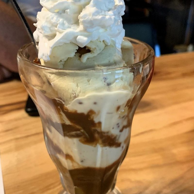 Doc’s Just Off 66 – Girard, IL