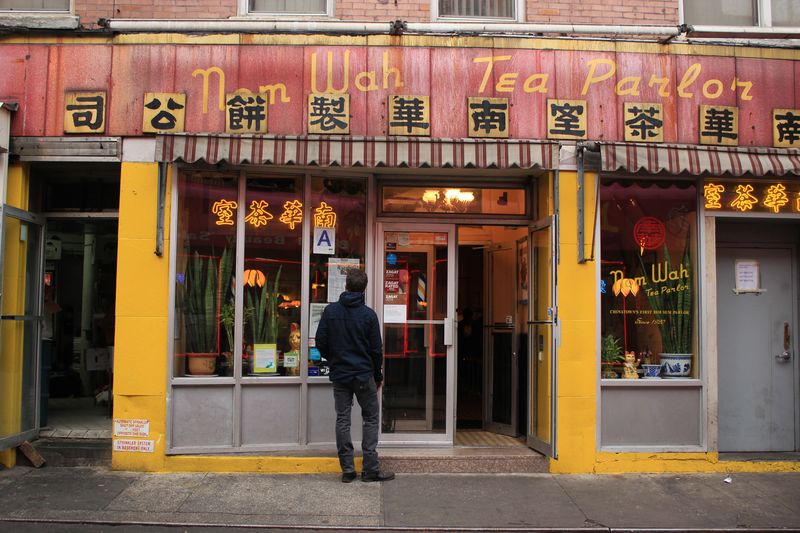 Nom Wah Tea Parlor (1920): Chinatown's Dim Sum Legend