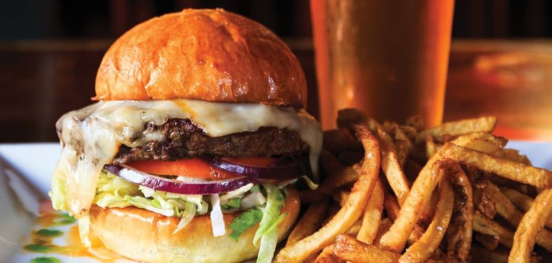 Maine – Classic Cheeseburger