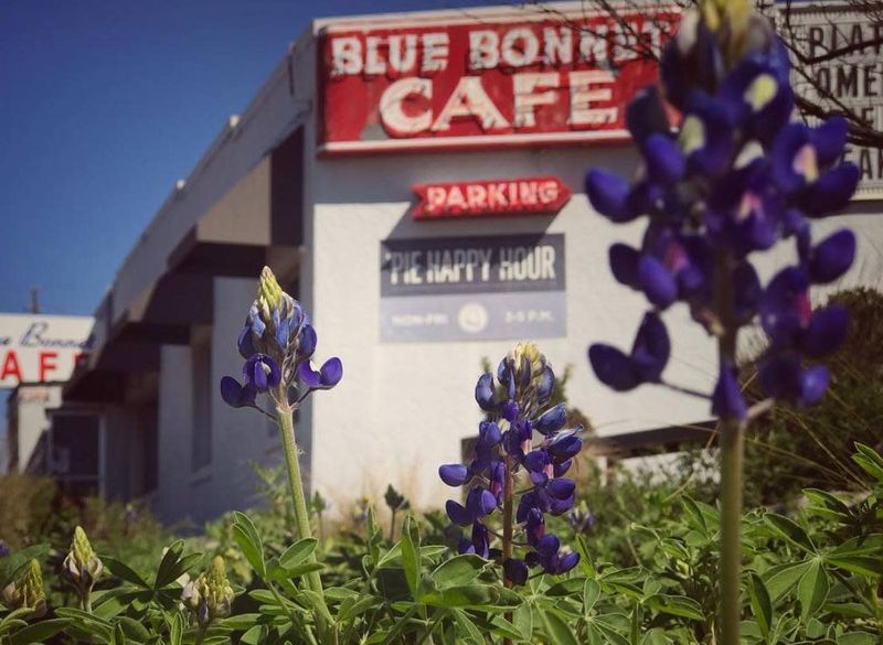 Blue Bonnet Café - Marble Falls, Texas
