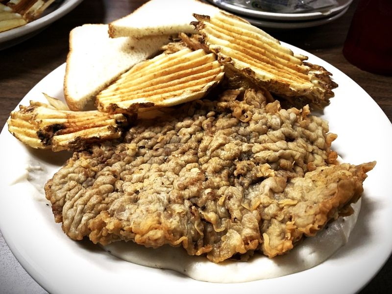 Jake & Dorothy's Café: Time-Honored Titan