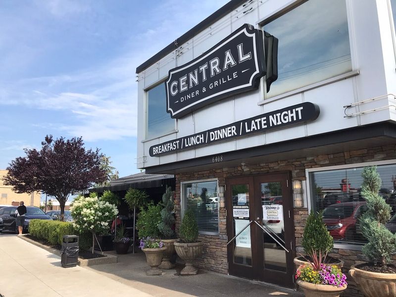 Central Diner & Grille in Pittsburgh